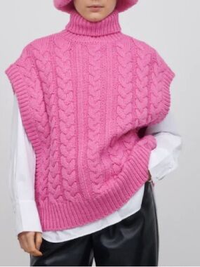 Jakke Sade Cable Knit Jumper
Vest Bubblegum Pink color 
Size 4
Barbiecore